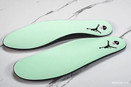 “Green 3 Glow” Air Jordan 1209